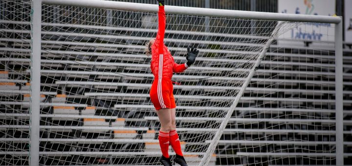 Who Is the Tallest Footballer? Premier League Heights Explained