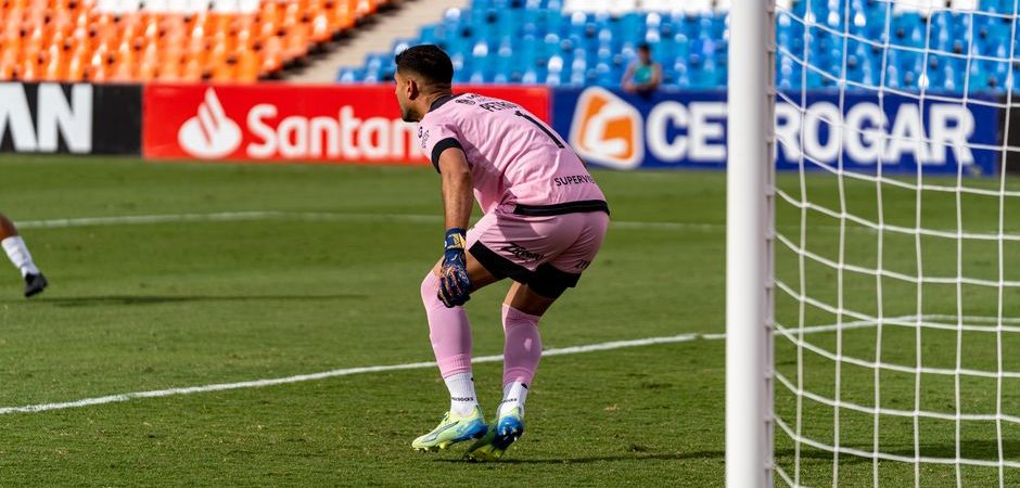Who Is the Tallest Goalkeeper in Premier League History?