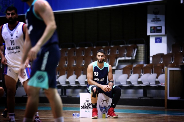 What Is a Rebound in Basketball? Meaning, Types and Why It Matters