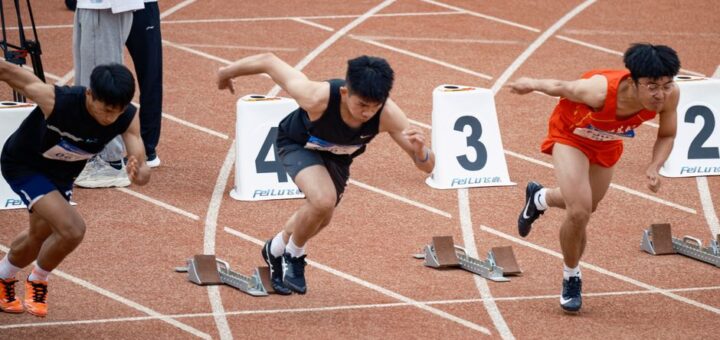 How to Run Faster in a Race Without Fading Early