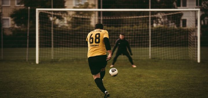 Brace Meaning in Football: What It Means When a Player Scores Two Goals
