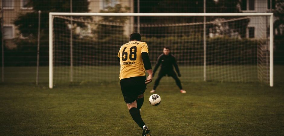 Brace Meaning in Football: What It Means When a Player Scores Two Goals